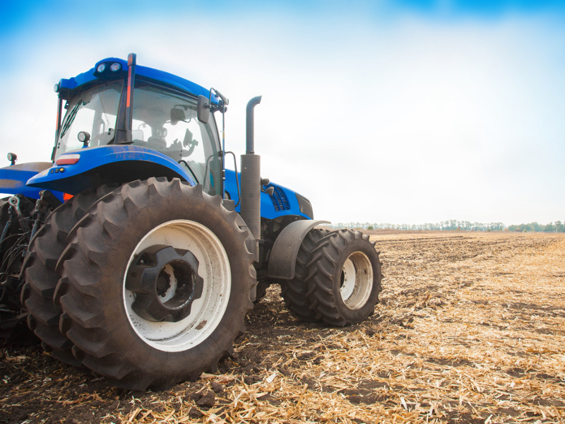 btc-engineering-applications-agriculture-tractor-800X600px